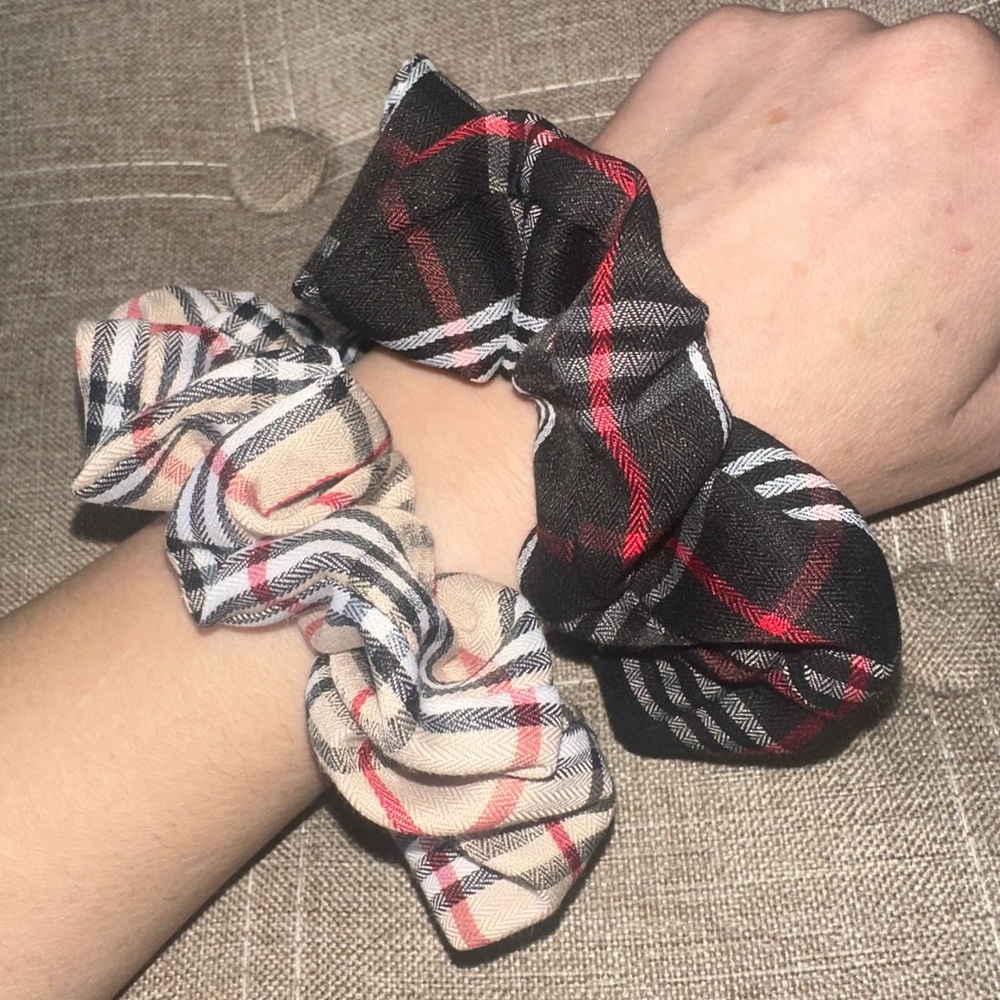Two piece bundle of scrunchies